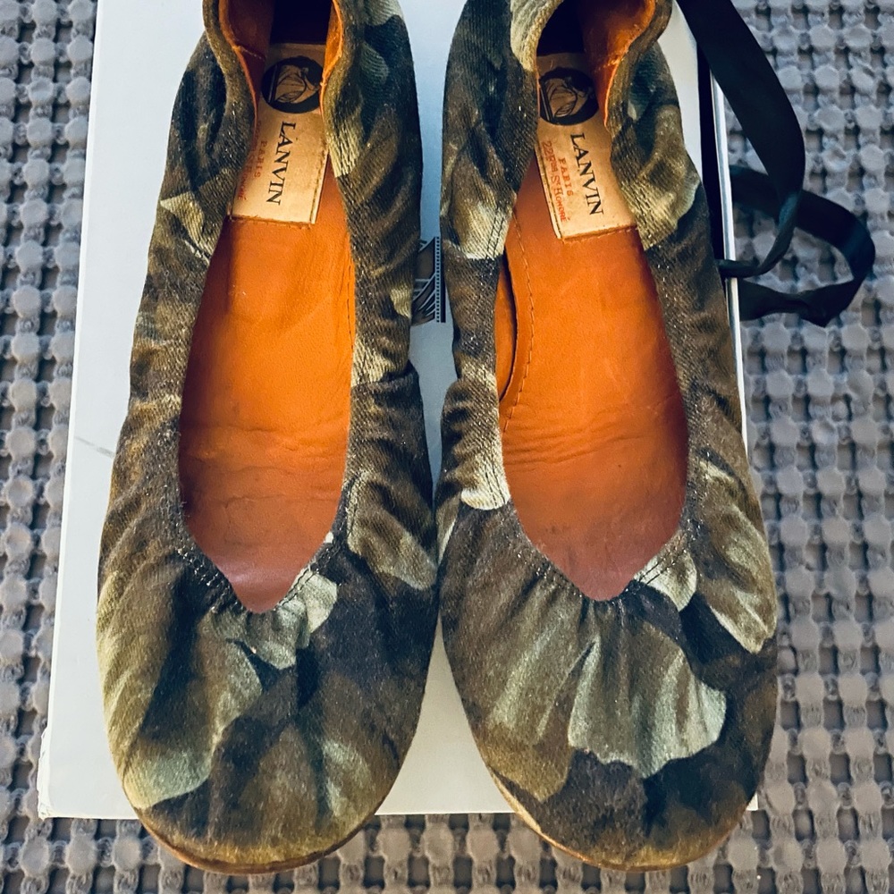 Lanvin Floral Print Ballet Flats 38 1/2